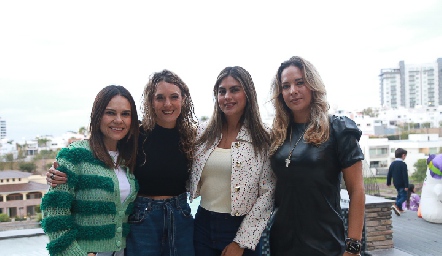  Ale Diaz de león, Priscila González, Bárbara Berrones, Cintia González.