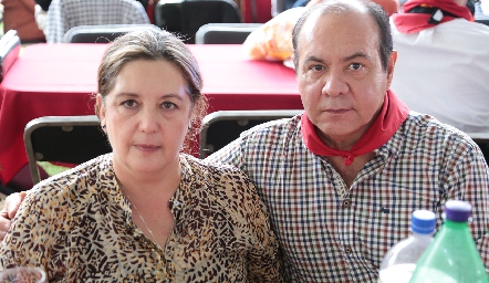 Roberto López y Delia Magaña.