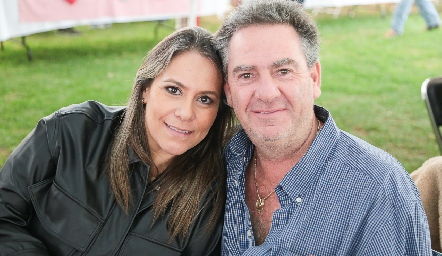 Michelle Zarur y Emilio Heinze.