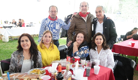  Ana Fonte, Sofía Carrillo, Martín Torres, Pepe González, Claudia Serment, Juan Manuel Rocha y Martha Carrillo.