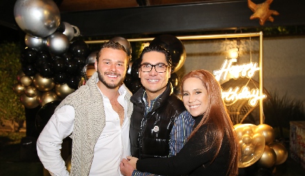 Iñaki Minondo, Pili Siller y Alberto Castillo.