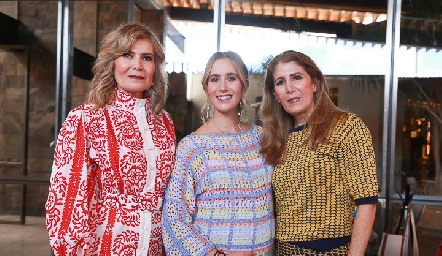  María Amelia Vargas, Lucía Martín Alba y Mónica Hernández.