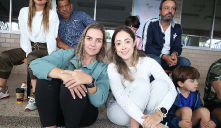  Rocio Muriel y Roberta Martínez.
