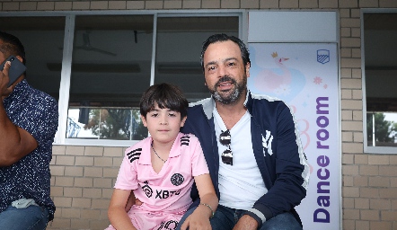  Rodrigo Medellín y Diego Medellín.
