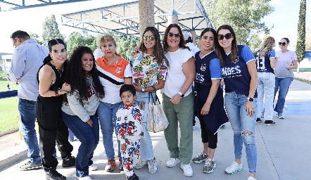  Mamás apoyando a sus hijos.