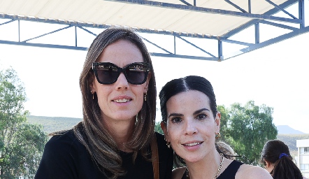  Carla Ortiz y Adriana Ramírez.