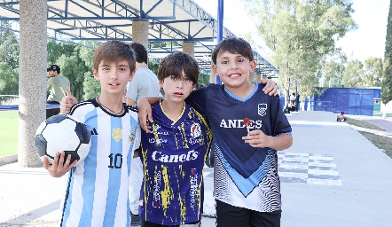  Alejandro González, Alejandro Ocejo y Andrés Nava.