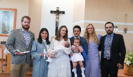  Sergio Velasco, Natalia Flores, Cecilia Velasco, Mauricio Bandín, Regina Bandín, Carmina Bandín, Ingrid Velasco y Rafael Olmos.