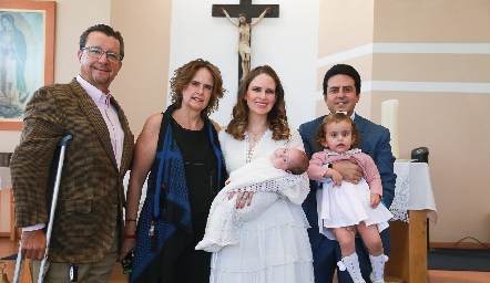  Carlos Leiva, Martha de Leiva, Cecilia Velasco, Mauricio Bandín, Regina y Carmina Bandín.