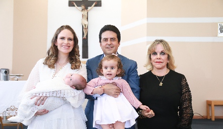 Cecilia Velasco, Mauricio Bandín, Regina Bandín, Carmina Bandín y María del Carmen Jiménez.