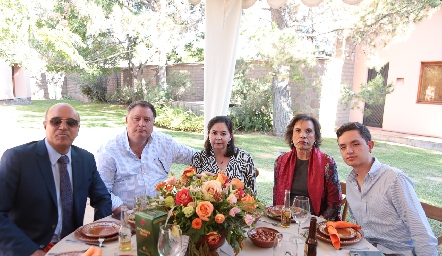 Roberto Alcalde, Luis Manuel Alcalde, Verónica Ríos, Martha Elena Quezada y Manuel Alcalde.