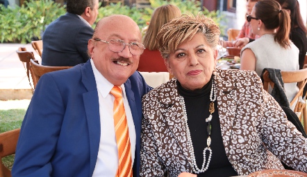 Juan Barragán y Matilde de Barragán.
