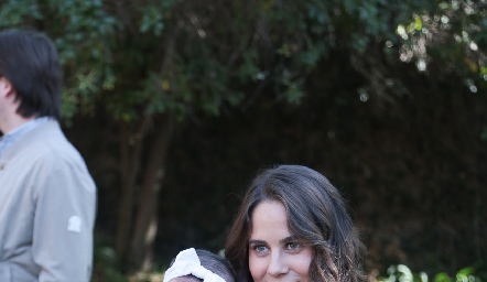 Nuria Alcalde con Carola.