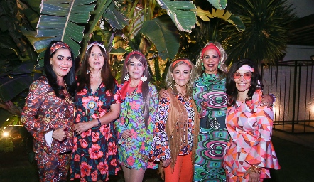  Caro Mendoza, Dulce María Herrera, Verónica García, Lupita Santos, Lilia Cantú y Elisa Martínez.