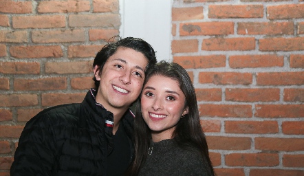 Ricardo Fuentes y Samantha Mendoza.