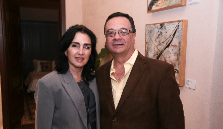 Claudia Vázquez y Luis Obregón.