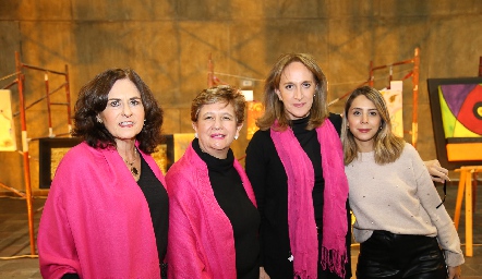  Raquel Báez, Carmen Yolanda Navarro, Clara Perogordo y Jimena García.
