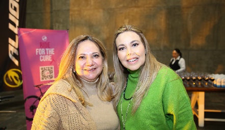  Araceli Campos y Cinthia Cruz.