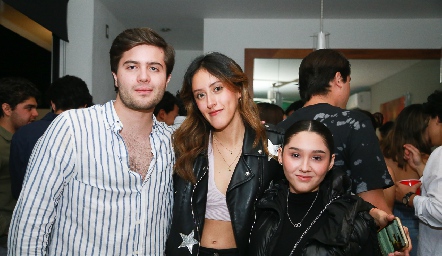  Saad Sarquis, Isabella Ortuño y Marijó Álvarez.