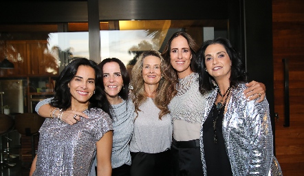  Anilú Enríquez, Claudia Martínez, Karina Vita, Adriana Pedroza y Maricel Gutiérrez.