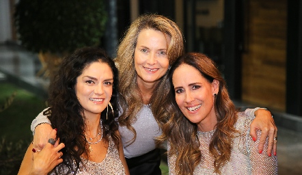  Daniela Gutiérrez, Karina Vita y Adriana Pedroza.