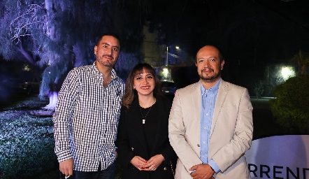  Rodrigo de Alba, Daniela López y Rodrigo Maciel.