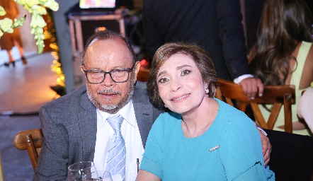  Fernando López y Lidia Loza.