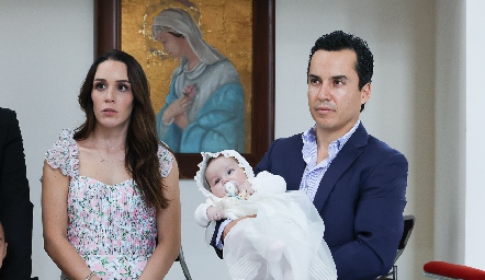 Ximena Castillo y Luis Manuel de la Rosa con su hija Jimena.