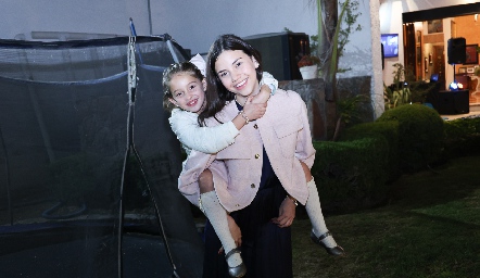  María Inés y Gianna.