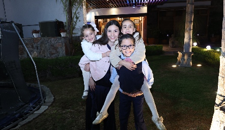  María Inés, Gianna, María Pía y Giuliano.