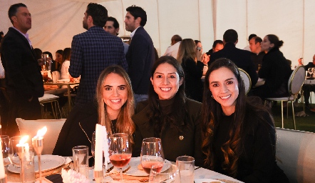 Jossi Valle, Marijó Mata y Fer Cosío.