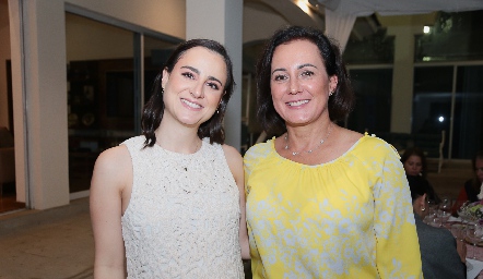  Susana Schekaiban con su mamá Susana Salgado