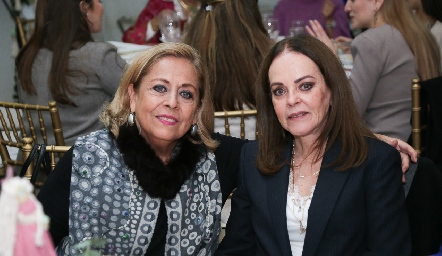  Blanca Almaguer y Maricel Ochoa