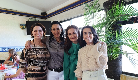  Lupita Bárcena, Pato Rodríguez, Laura Izaguirre y Montse Gómez.