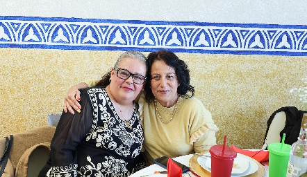  Patricia y Josefina Rodríguez.