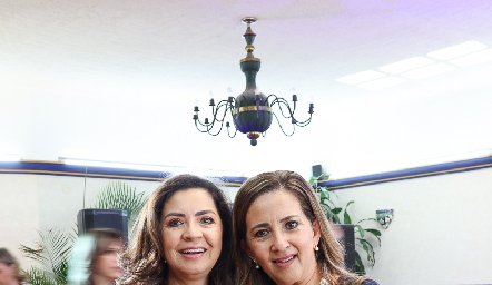  Martha Carrillo y Ana Irma Ramos.