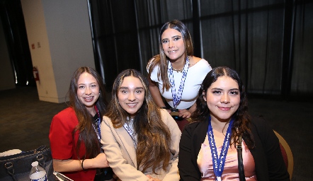  Joanna Flores, Lidi Ana, Estefanía y Fabiola.