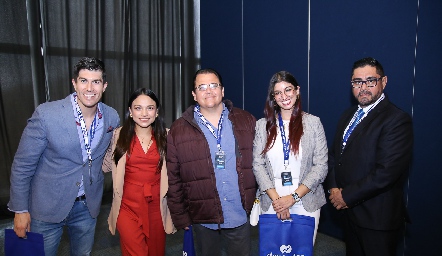  Daniel Argüelles, Katia Hernández, Alejandro Ubreceda, Alejandra Rodríguez y Eric Bravo.