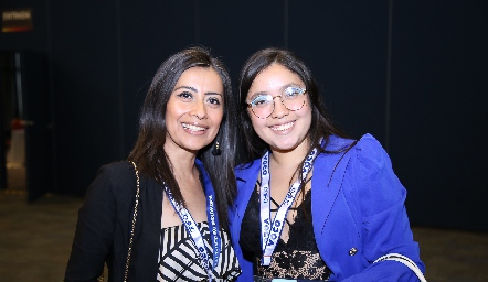  María Cristina Rodríguez y Claudia Georgina García.