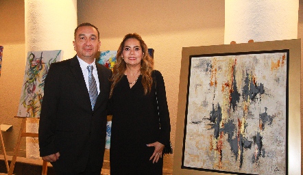  Carlos Flores y Erika Rodríguez