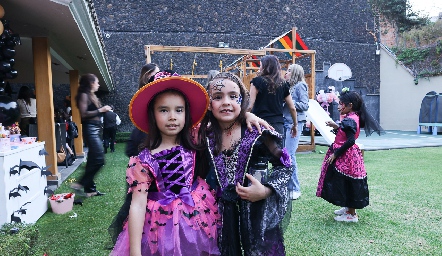  Ale y María Pía.