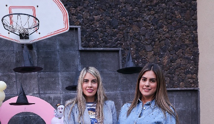  Mariana Berrones y Renata Cordero, Bárbara  Berrones y Bárbara  Rojo.