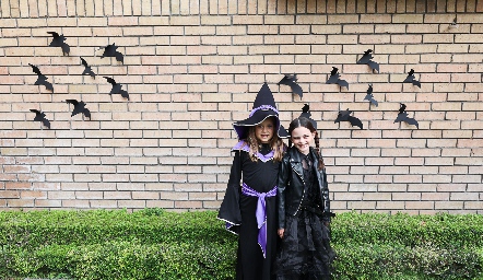  Daniela y Marina.