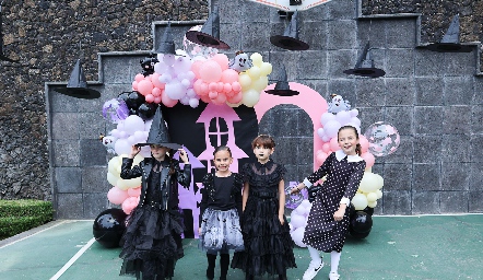  Marina, Inés, Isa y Roberta.