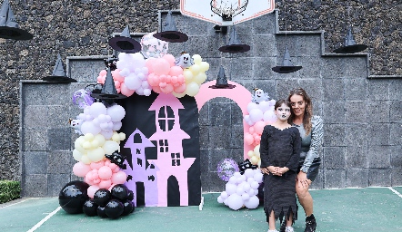  Rocío Acevedo y Ana Pau Romo.