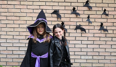  Daniela y Marina.