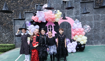  Roberta, Elena, Marina, Inés, e Isa.