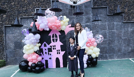  Cristina Mendoza y Regis Gómez.