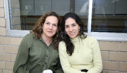  Claudia Revuelta y Claudia Díaz de León