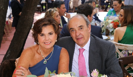  Martha Coppel y Luis Pérez.
